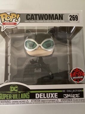Funko Catwoman deluxe